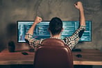 Developer's. Программист со спины. Фотосессия программистов. Программист сидит. Программист картинки.